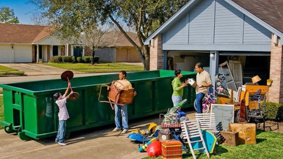 rent a dumpster in Des Moines