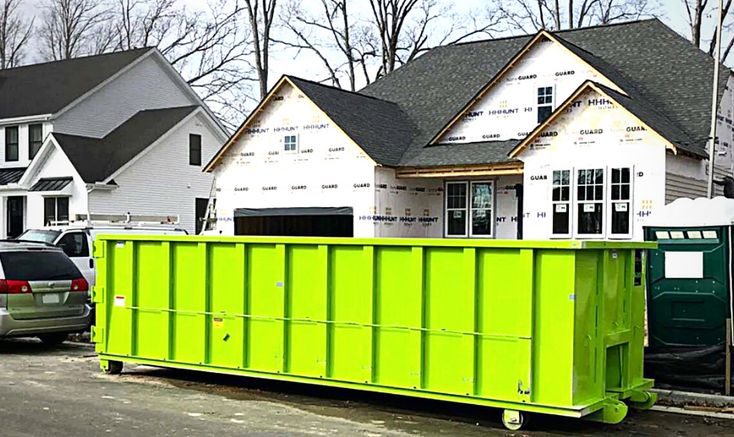 commercial property dumpster rental in Des Moines, IA